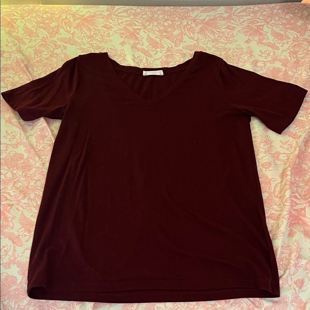 Maroon V-neck T-shirt